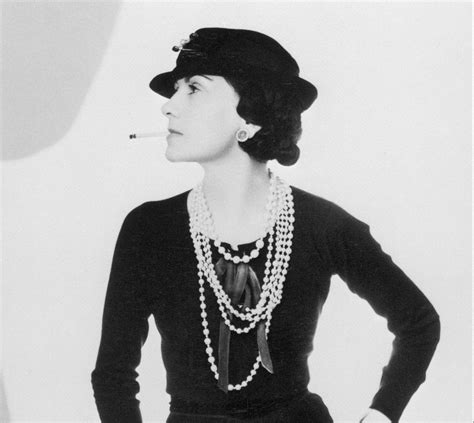 coco chanel perlas|la perla coco chanel.